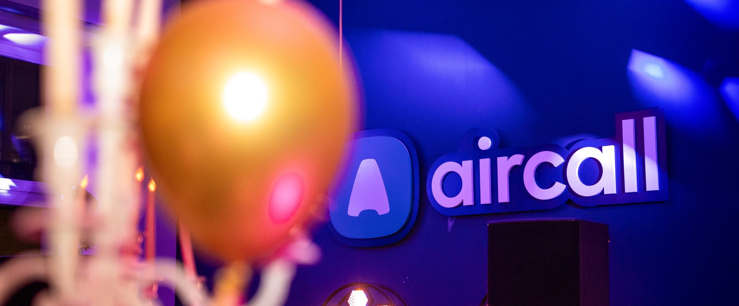 Ballon doré et logo Aircall