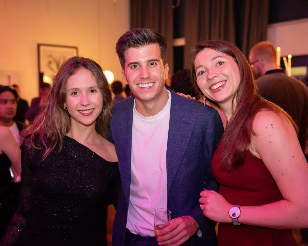 Photographies d'entreprise pour la célébration de Noël 2024 chez Aircall à Paris.